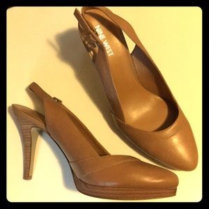 Nine West tan leather pumps